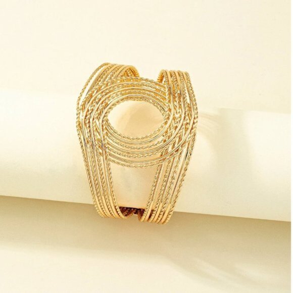 Twist Design Cuff Bangle - Picture 4 of 4